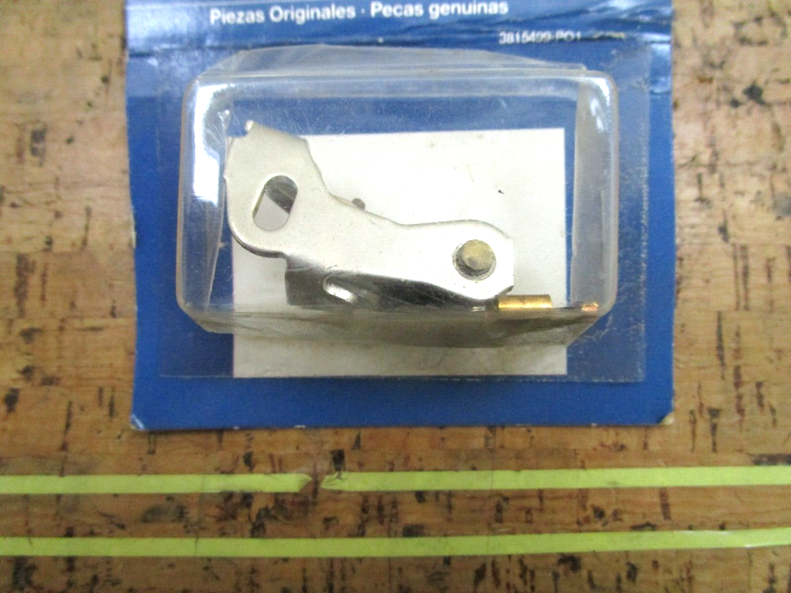 *NEW OEM* 0750 Volvo Penta BREAKER POINTS 243801-8