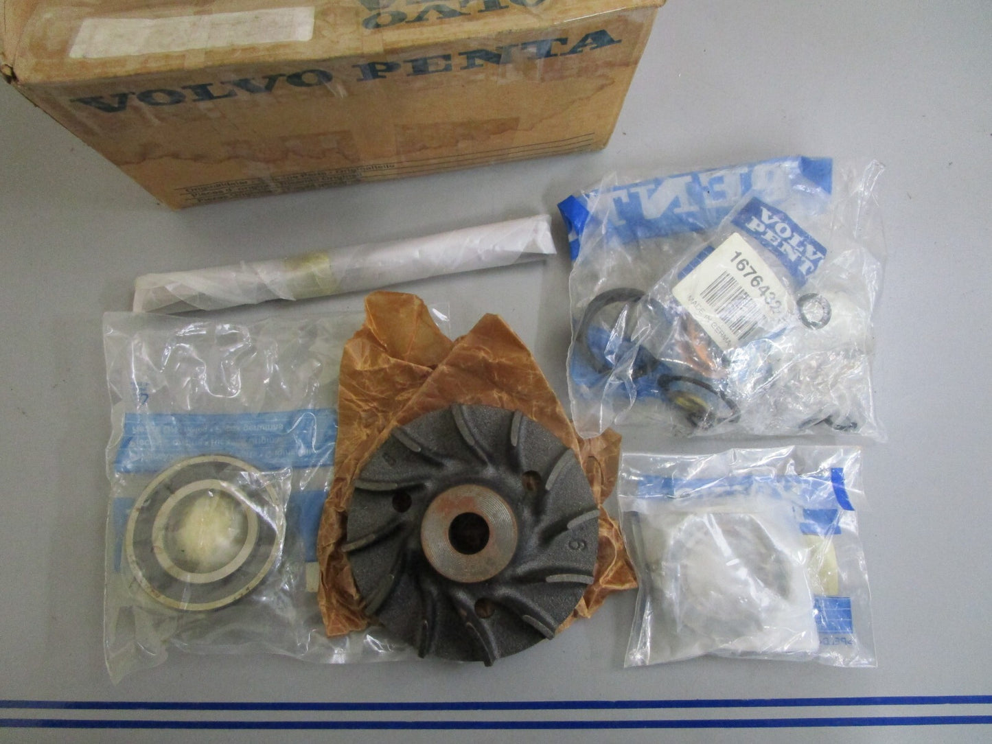 *NEW OEM* 0820 Mercury Quicksilver Overhaul Kit 876600