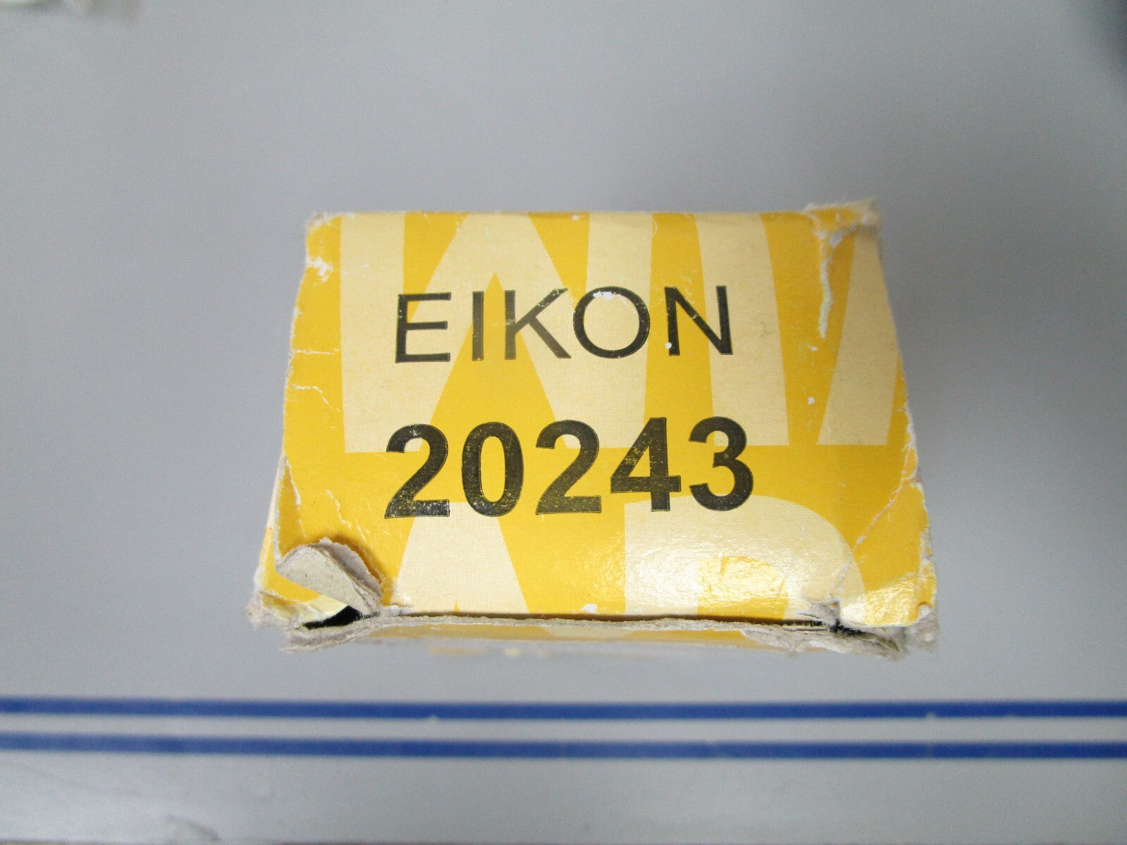 *NEW* 0720 Vimar Eikon 2P+T 15A Socket Outlet 20243