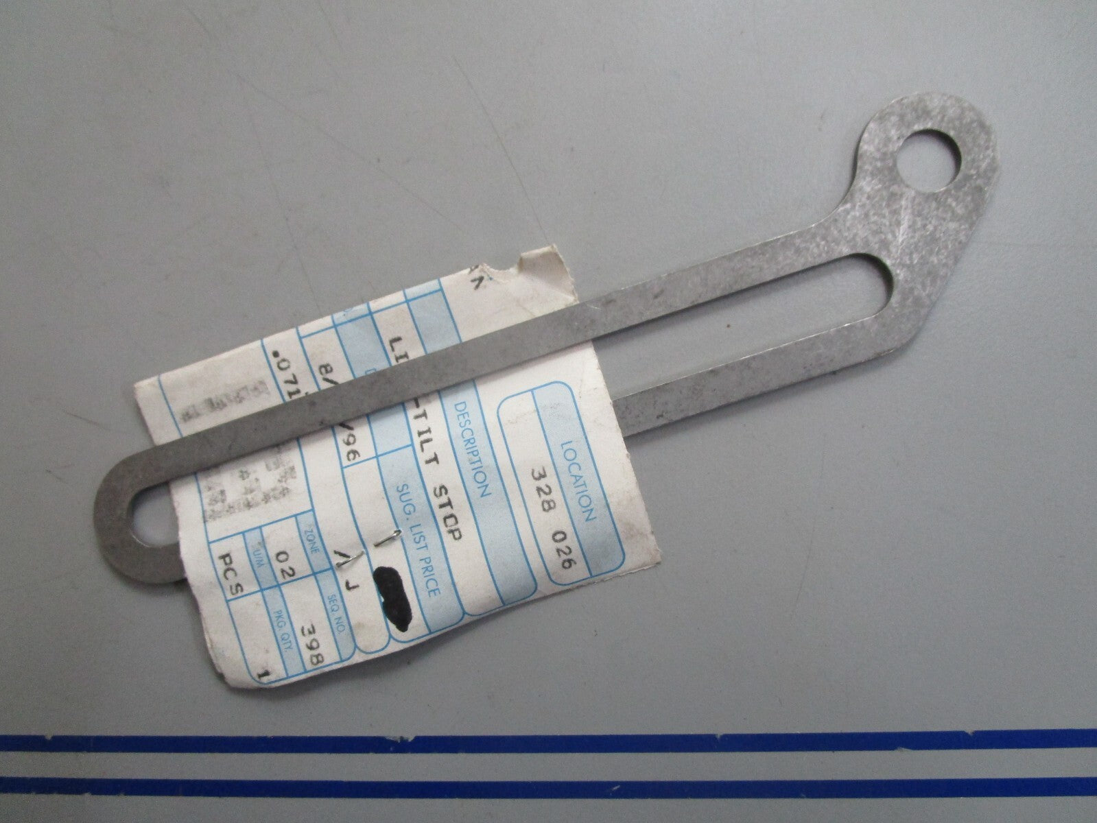 *NEW OEM* 0820 OMC Johnson Evinrude Tilt Stop Link 329177 0329177