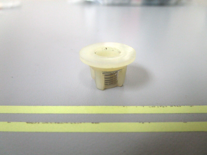 *NEW OEM* 0750 OMC Johnson Evinrude VALVE 377143 0377143