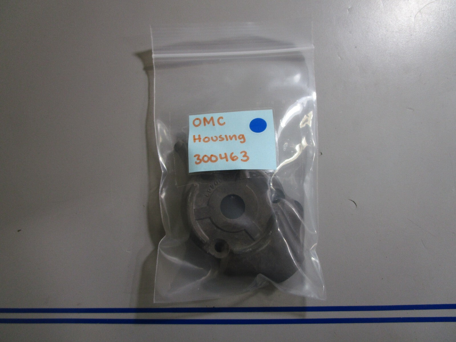 *NEW OEM* 0810 OMC Johnson Evinrude Housing 300463 0300463