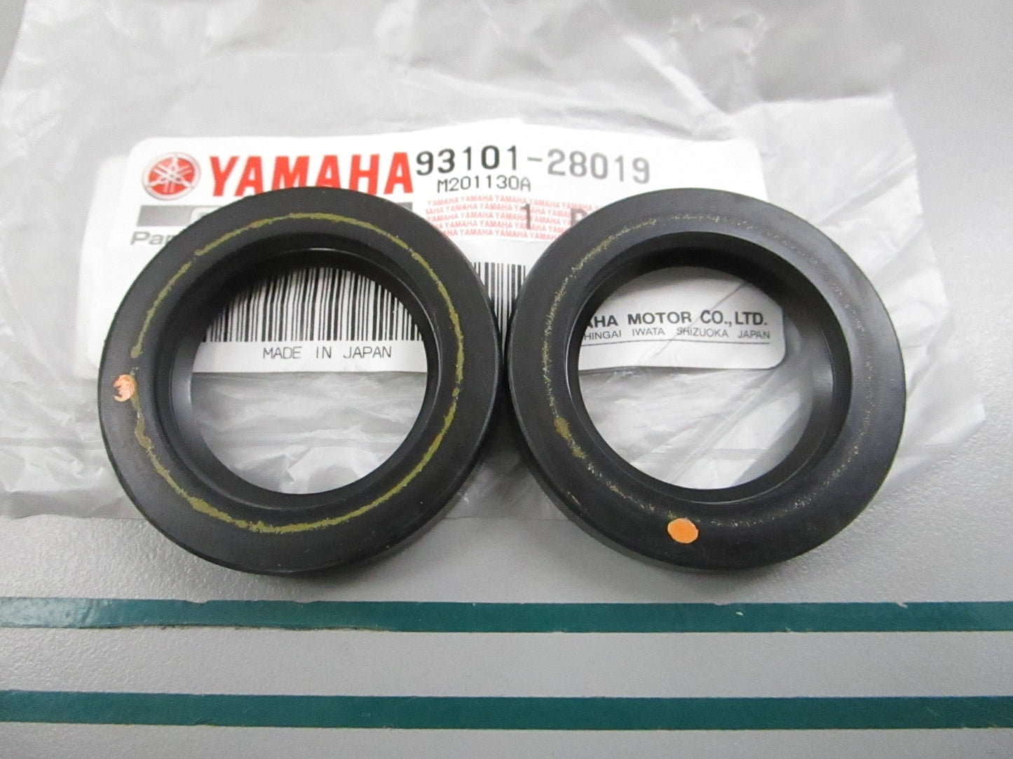 NEW OEM (LOT OF 2) 93101-28019-00 Yamaha Oil Seal 0810