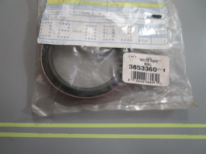 *NEW OEM* 0810 OMC Johnson Evinrude Seal 3853360