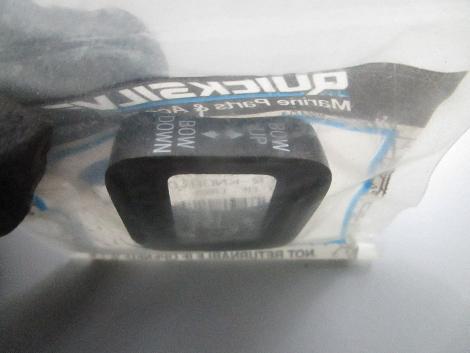 *NEW OEM* 0810 Mercury Quicksilver Dual Knob Cover 19029T06