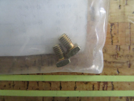 *NEW OEM* (LOT OF 2) 0810 OMC Johnson Evinrude Set Screw 912304 0912304