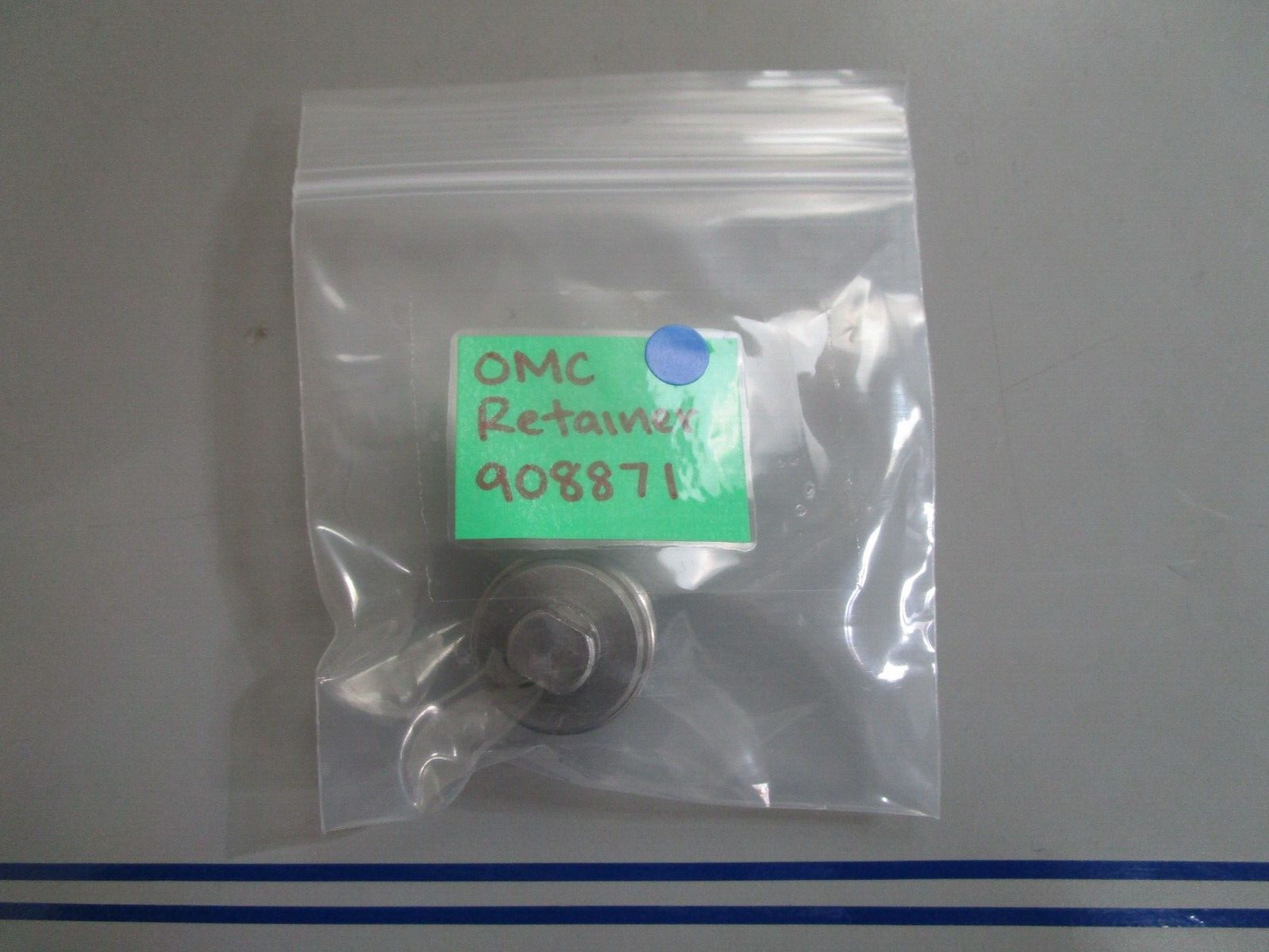 *NEW OEM* 0770 OMC Johnson Evinrude Retainer 908871 0308871