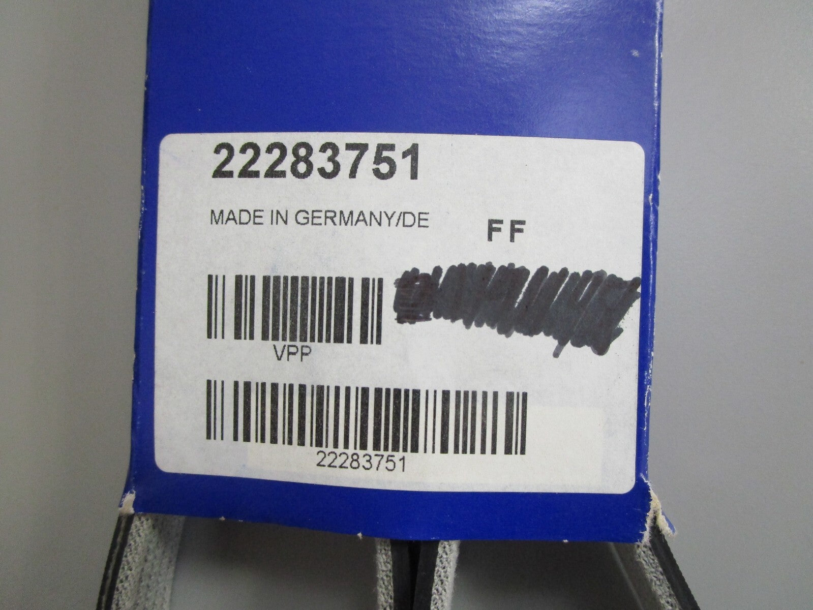 *NEW OEM* 0810 Volvo Penta V-Belt 22283751