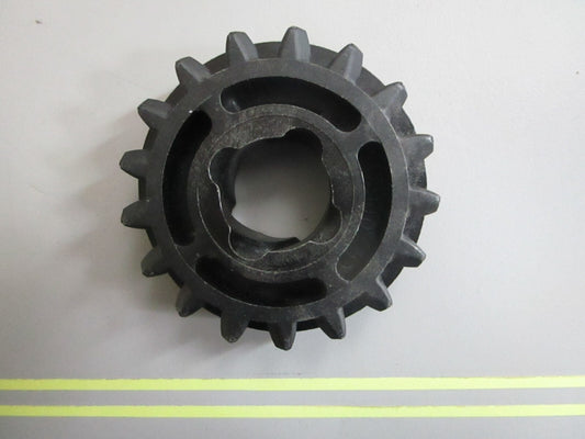 *NEW OEM* 0820 OMC Johnson Evinrude Pinion 318940 0318940
