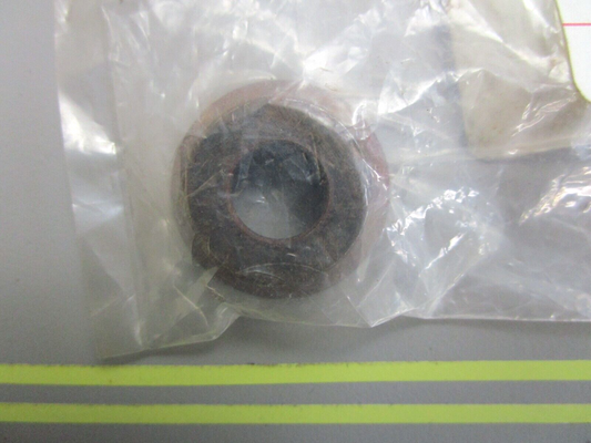 *NEW OEM* 0810 Volvo Penta Washer 853026