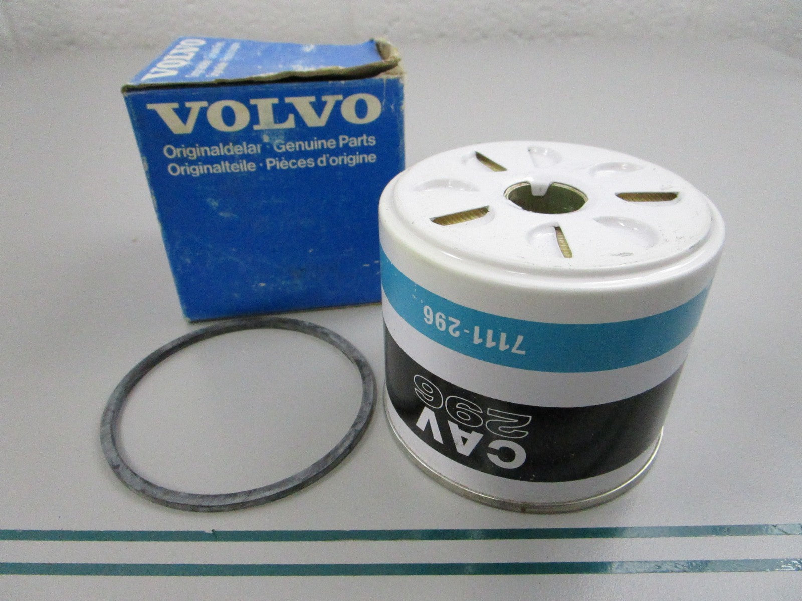 NEW OEM 236628 Volvo Penta Fuel Filter 0810