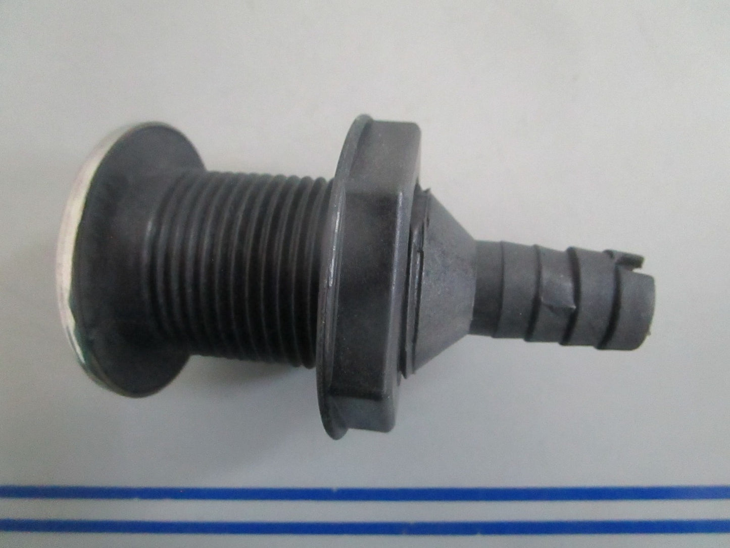 NEW OEM 18431 Seachoice ⅝" Stainless Steel Thru Hull Fitting 0820