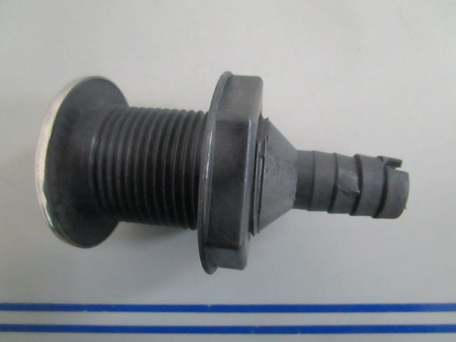 NEW OEM 18431 Seachoice ⅝" Stainless Steel Thru Hull Fitting 0820