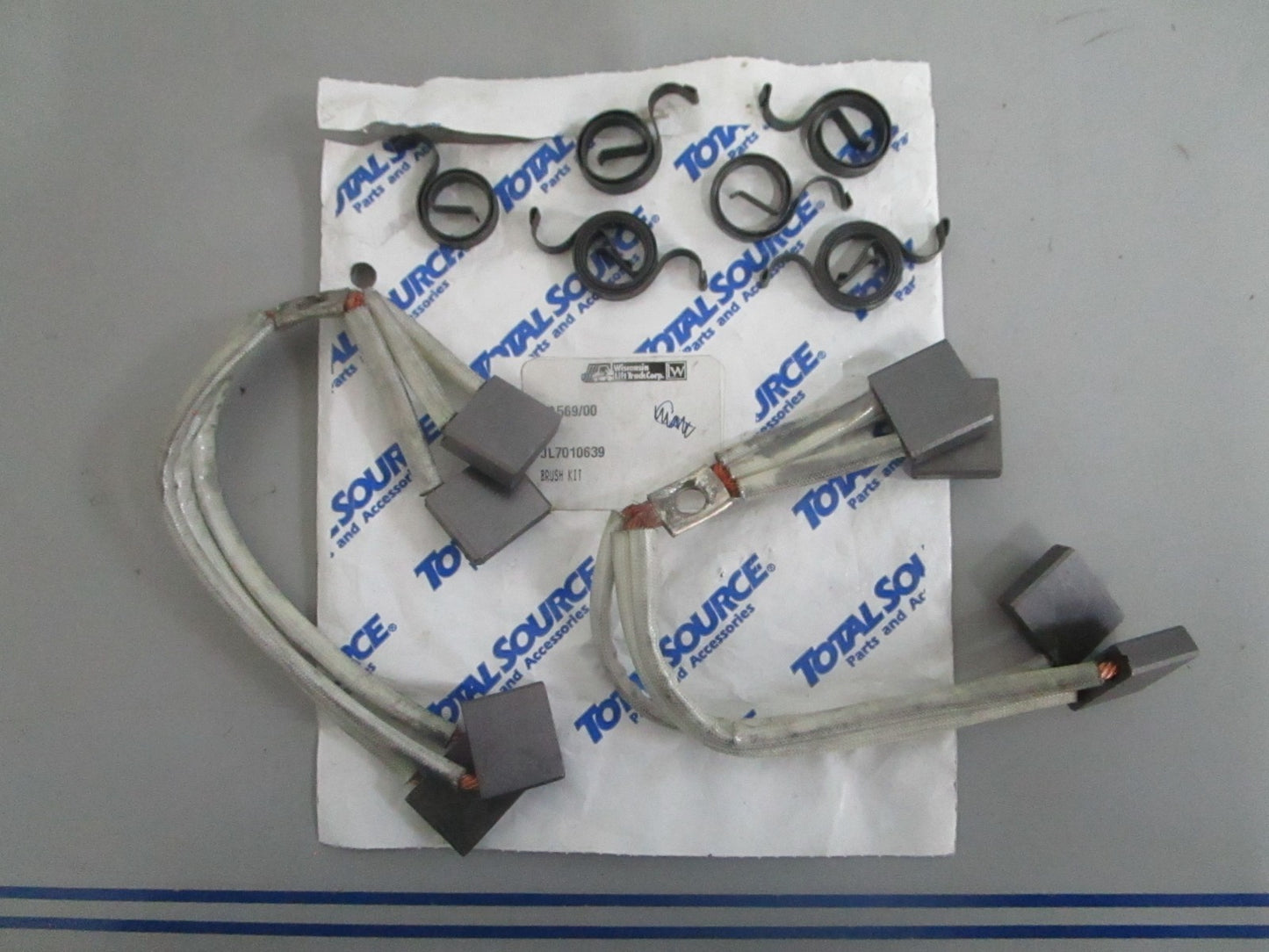 *NEW* 0820 Total Source Brush Kit JL7010639 For: JLG