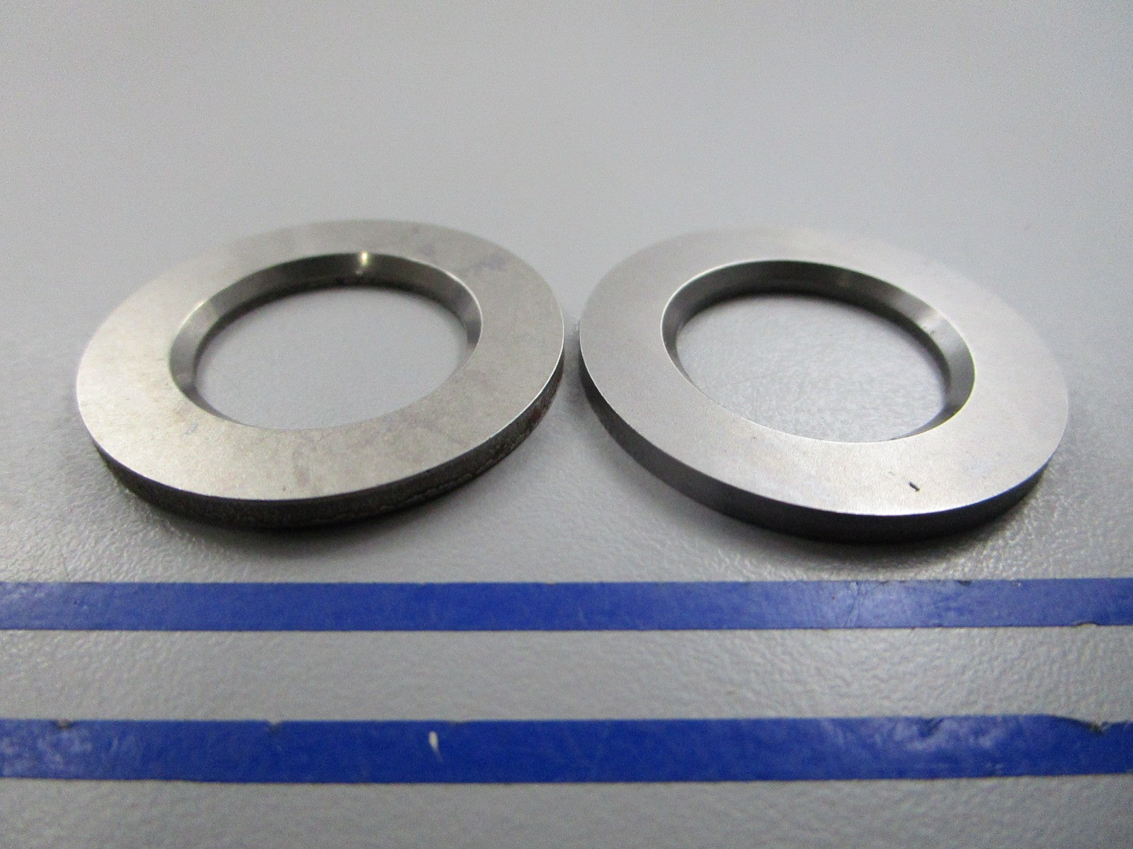 NEW OEM (LOT OF 2) 303996 0303996 OMC Johnson Evinrude Washer 0810