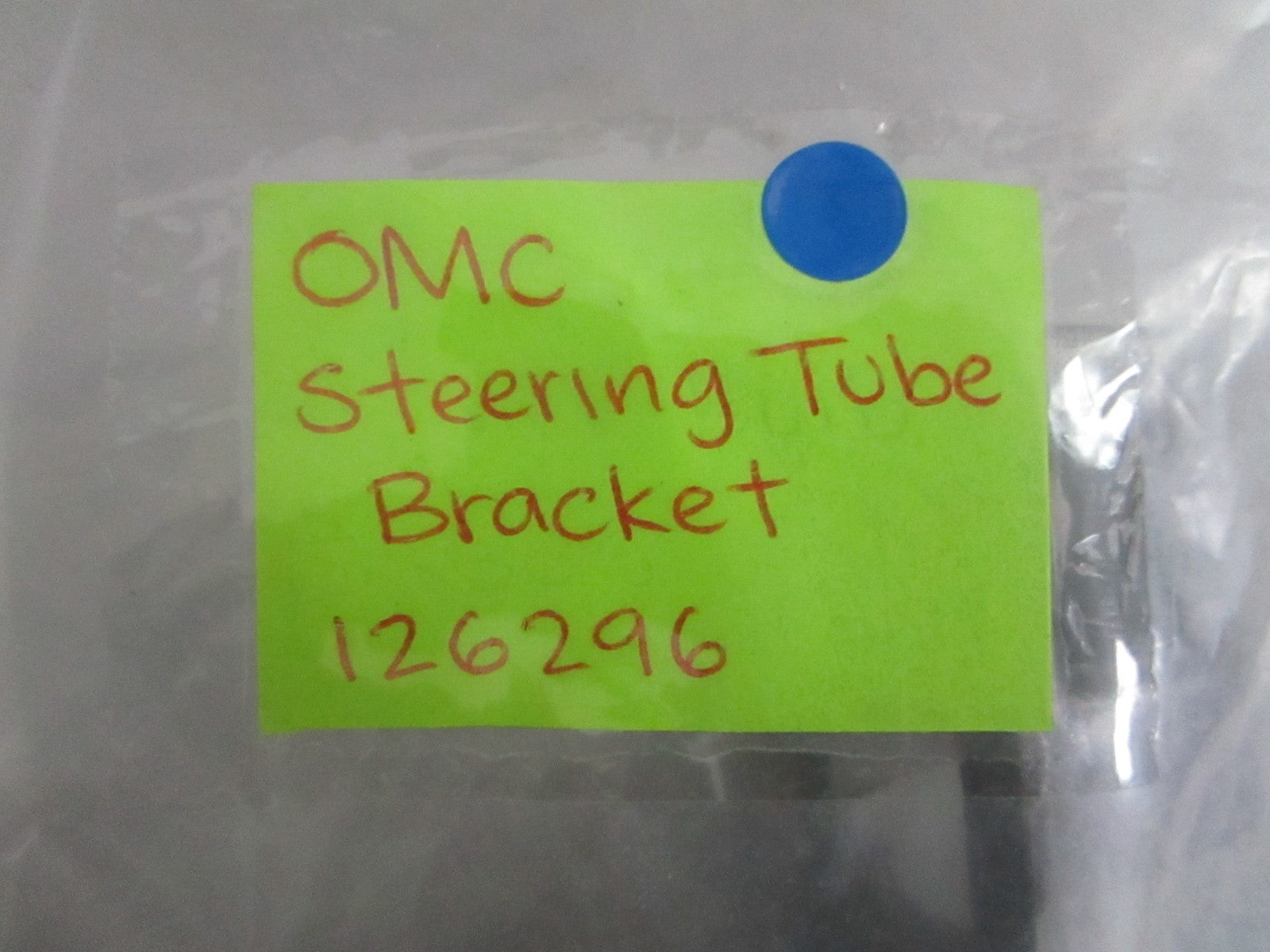 NEW OEM 126296 0126296 OMC Johnson Evinrude Steering Tube Bracket 0820