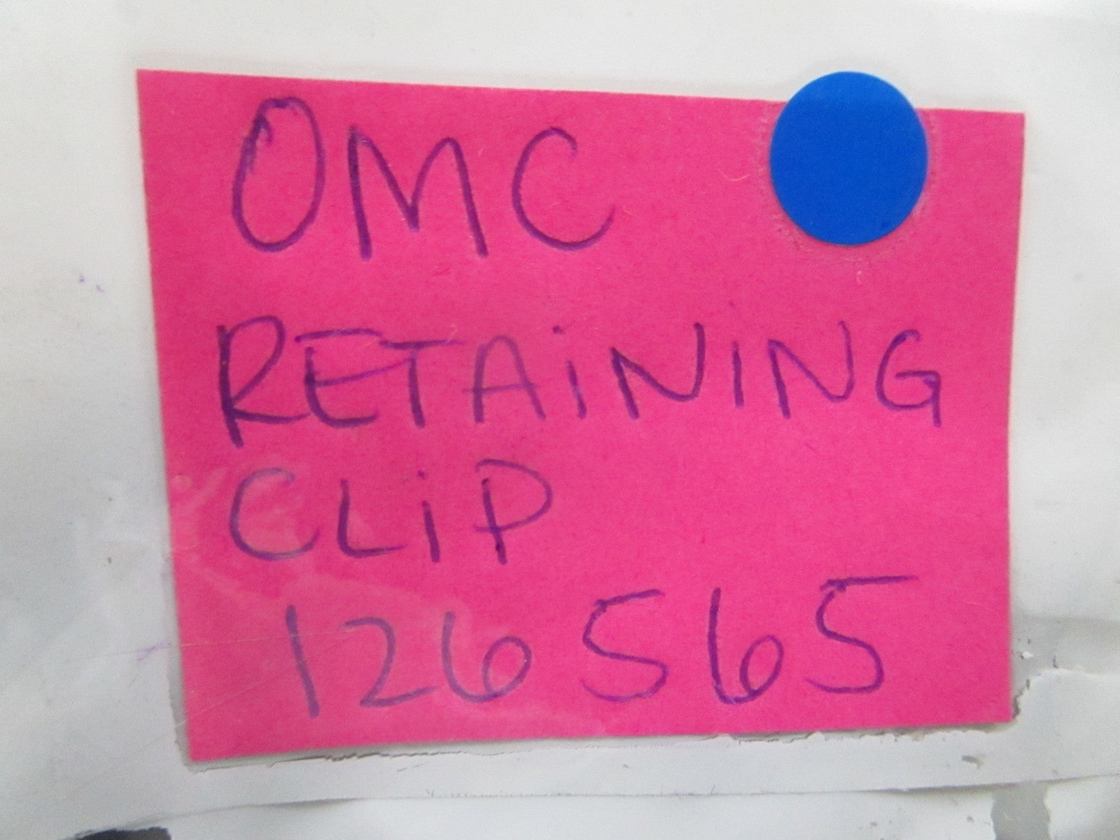 *NEW OEM* (LOT OF 2) 0810 OMC Johnson Evinrude Retaining Clip 126565 0126565