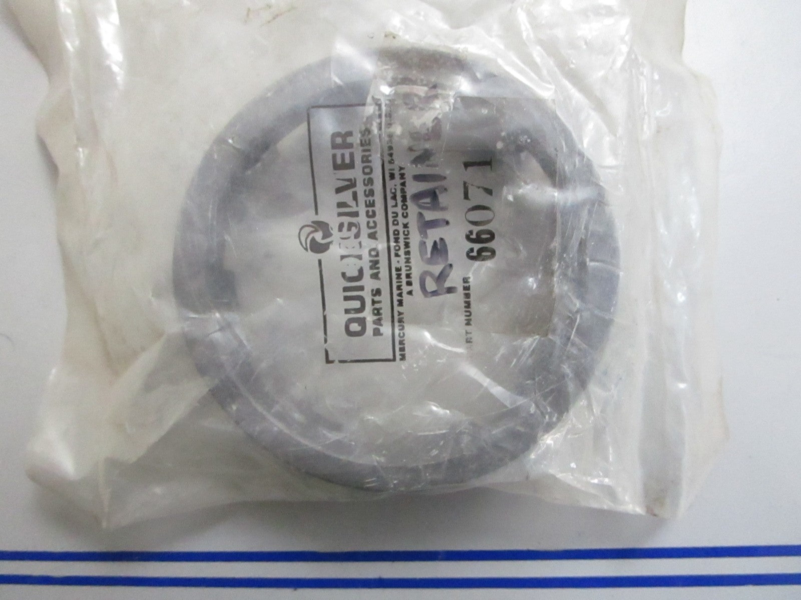 *NEW OEM* 0820 Mercury Quicksilver Retainer 66071