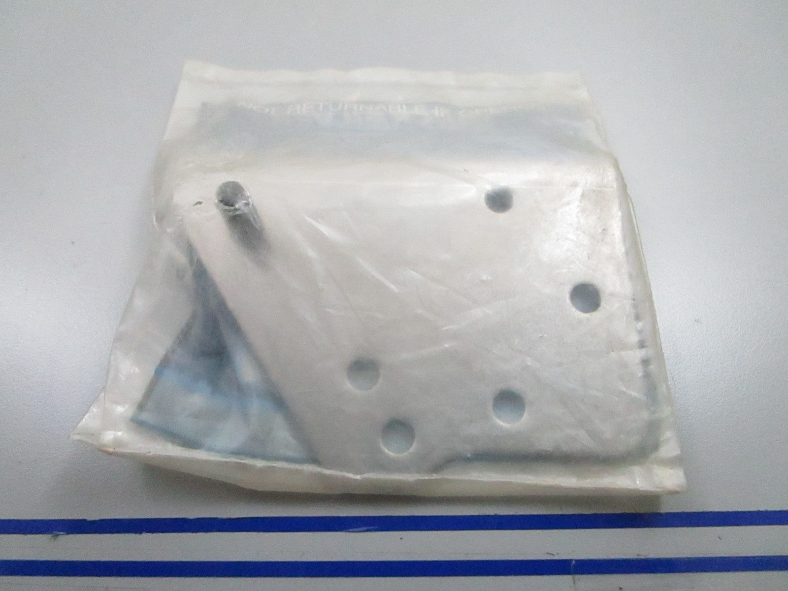 *NEW OEM* 0810 Mercury Quicksilver Mount Plate Assembly 850705T2