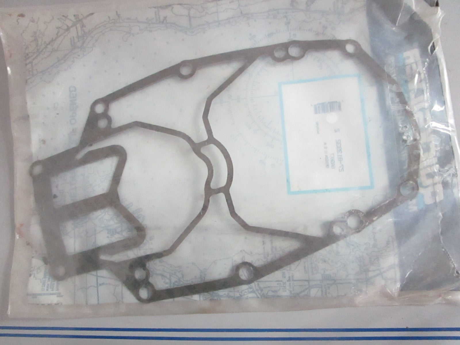 NEW OEM 27-813932 2 Mercury Quicksilver Gasket 0820
