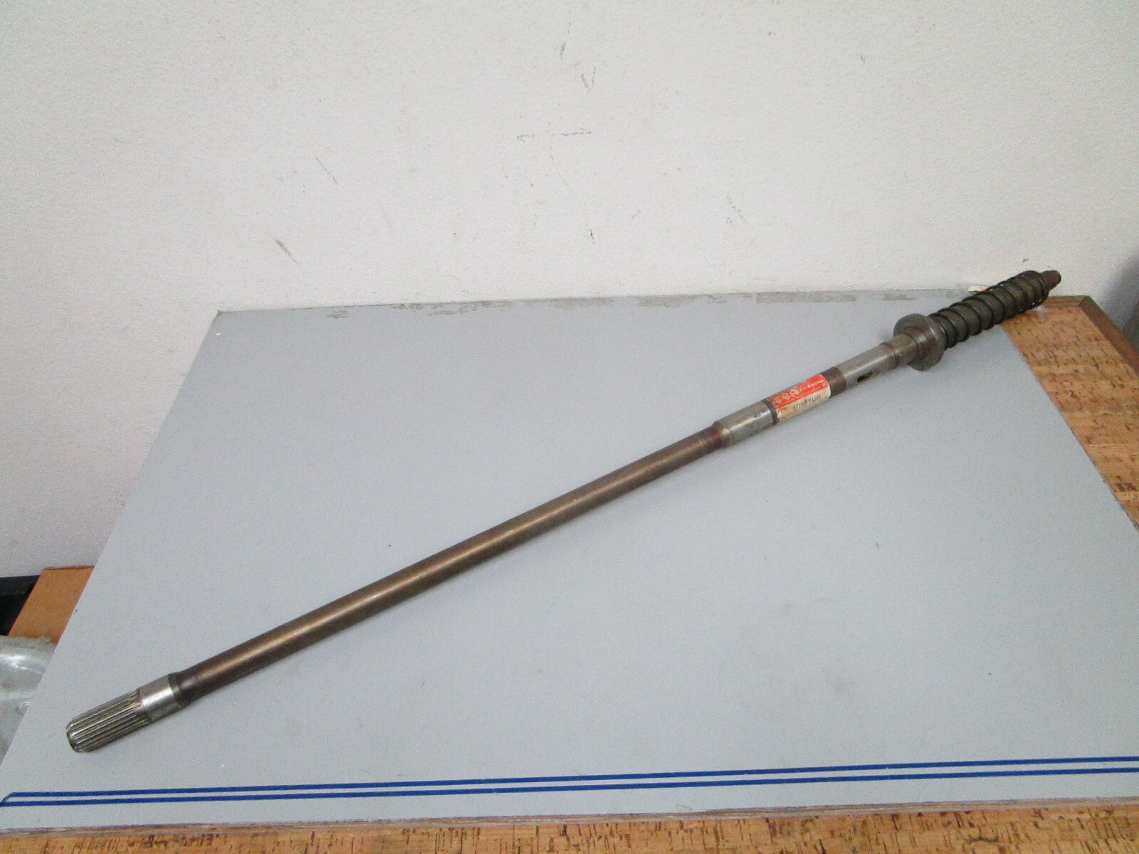 *NEW OEM* 0720 Suzuki 83' 84' 85' 115 hp 140 hp X Drive Shaft 57100-94511