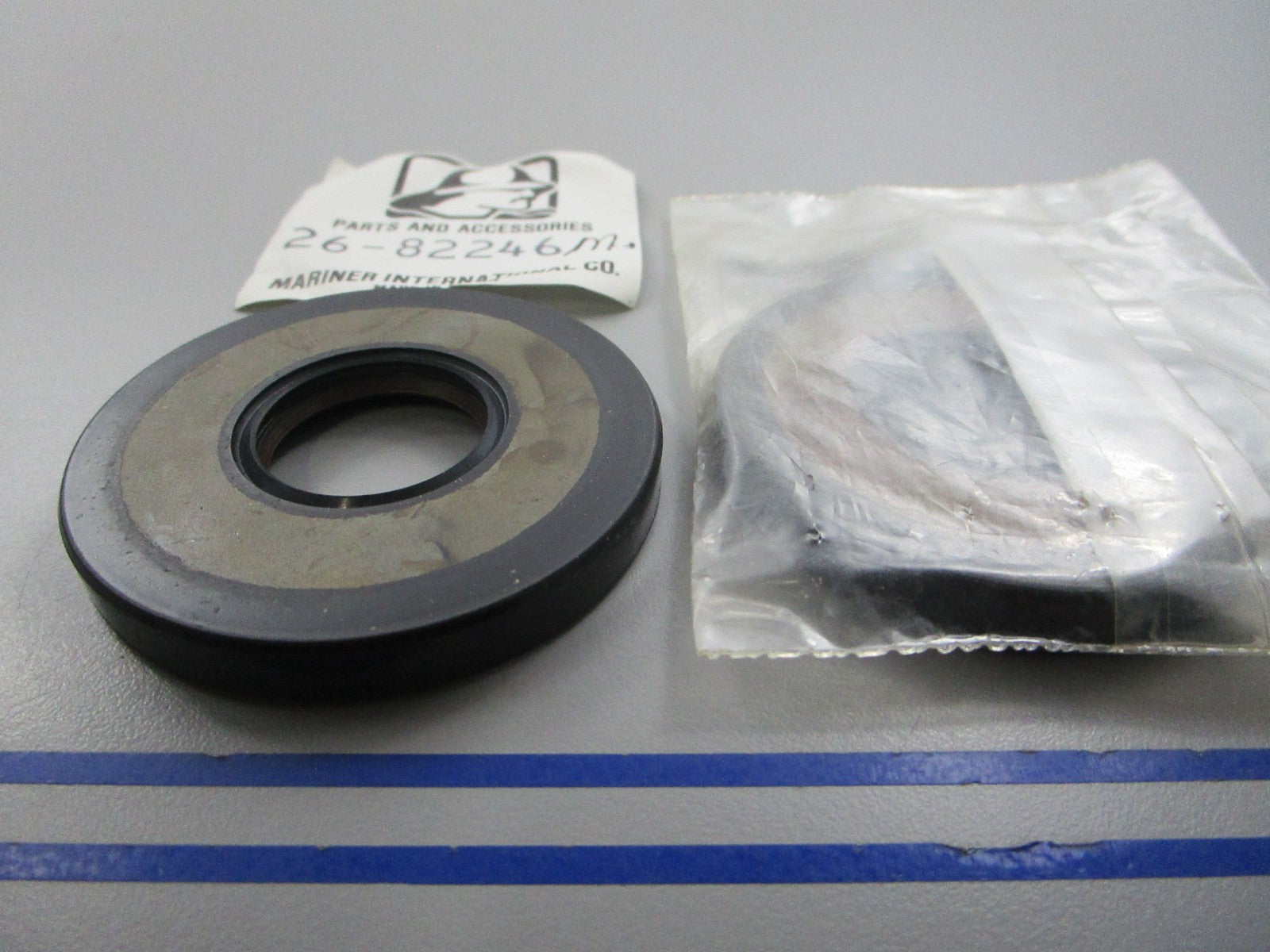 NEW OEM (LOT OF 2) 26-82246M Mercury Quicksilver Seal 0810