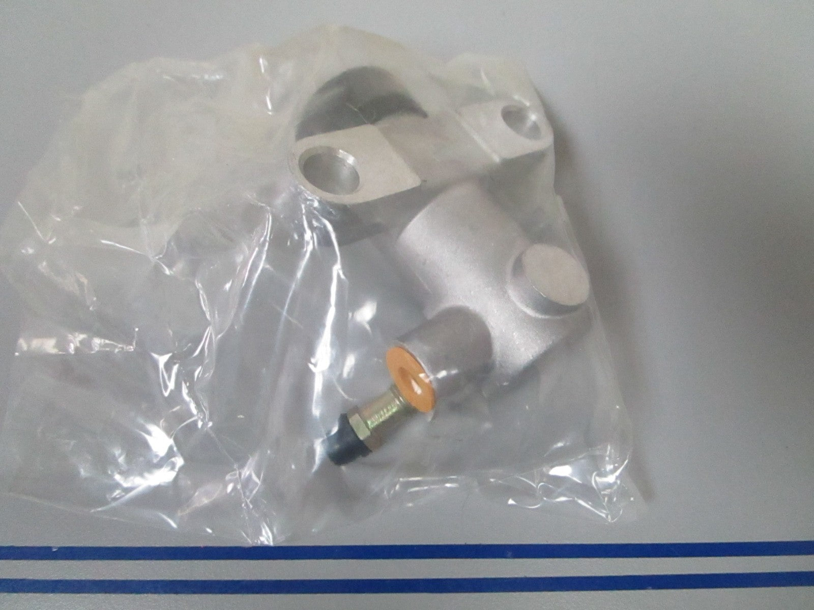*NEW OEM* 0720 Crown Slave Cylinder CR77637