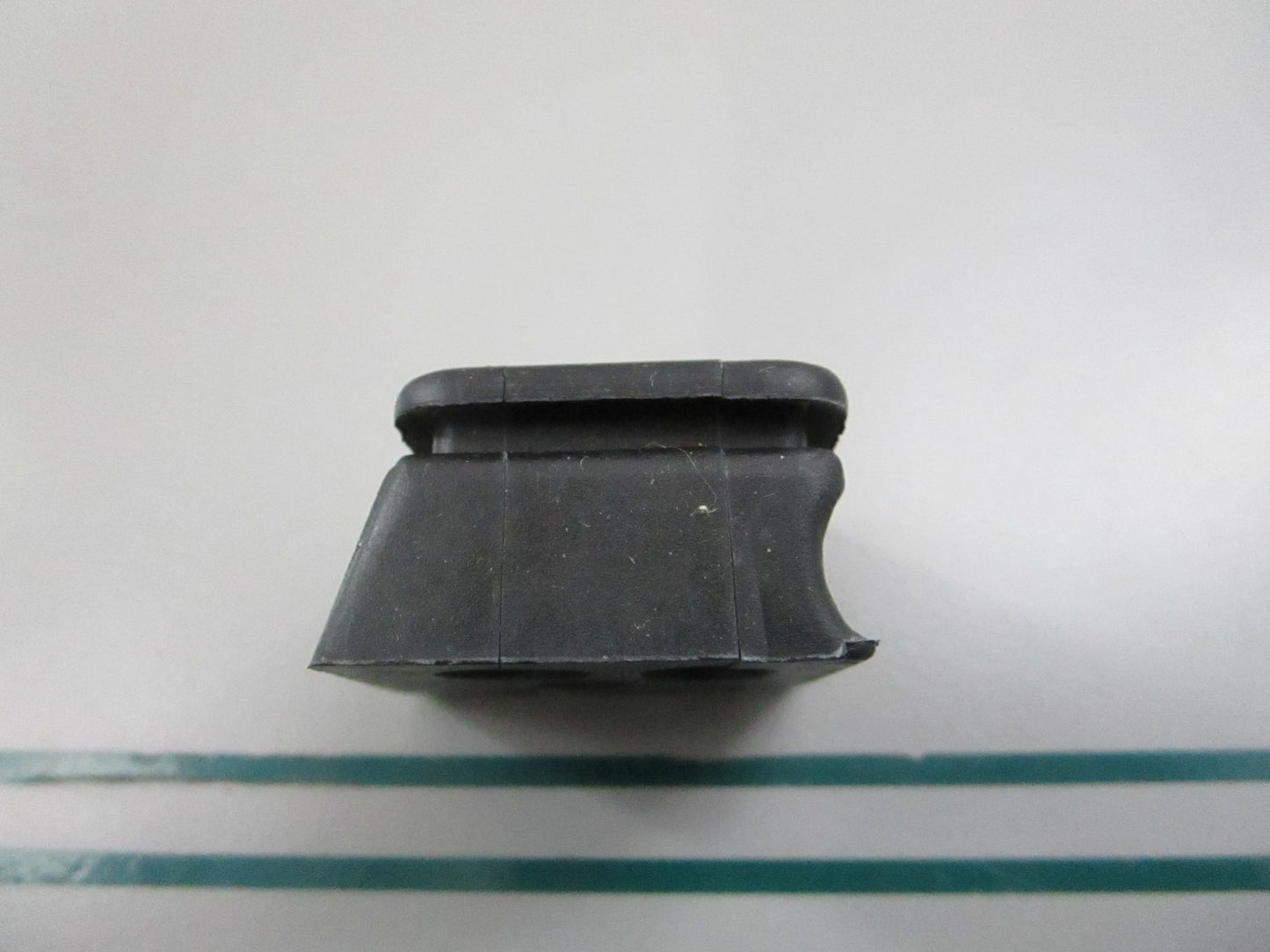 NEW OEM 67130-95811 Suzuki Grommet 0810