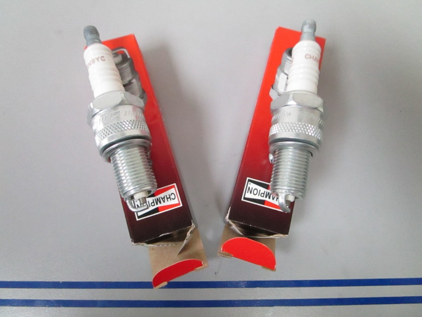 NEW (LOT OF 2) RN9YC Champion Spark Plug 0810