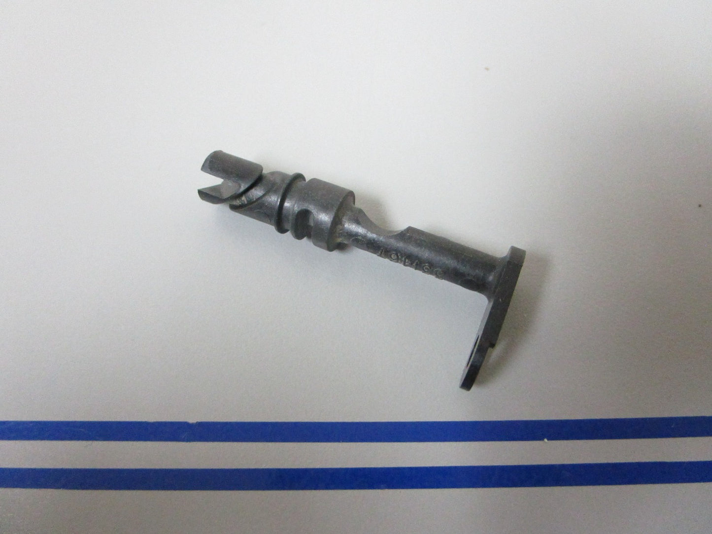 NEW OEM 331467 0331467 OMC Johnson Evinrude Valve 0720