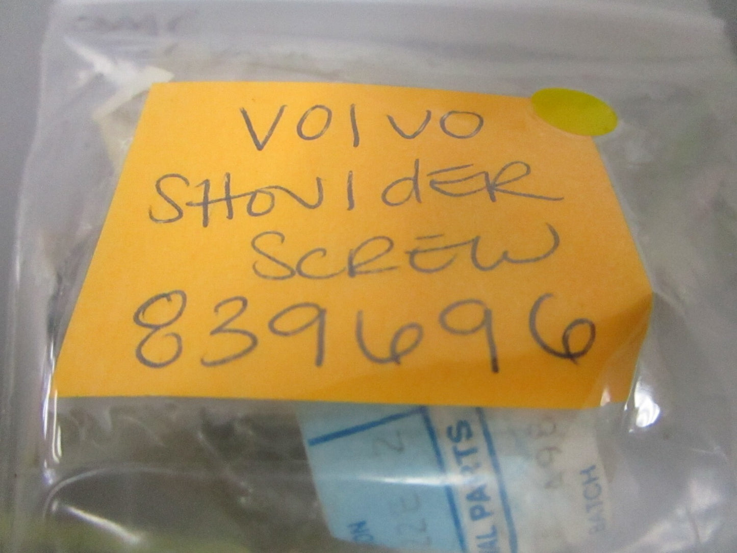 *NEW OEM* 0720 Volvo Penta Shoulder Screw 839696