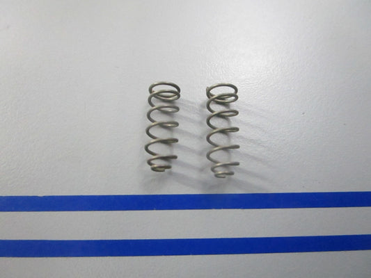 NEW OEM (LOT OF 2) 305860 0305860 OMC Johnson Evinrude Spring 0810