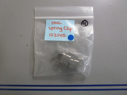 *NEW OEM* 0810 OMC Johnson Evinrude Spring Clip 123140 0123140