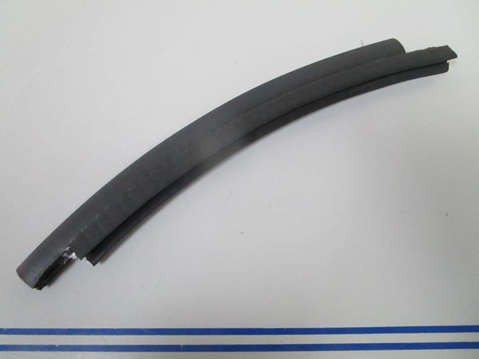 *NEW OEM* 0810 OMC Johnson Evinrude Exhaust Housing Seal 334118 0334118