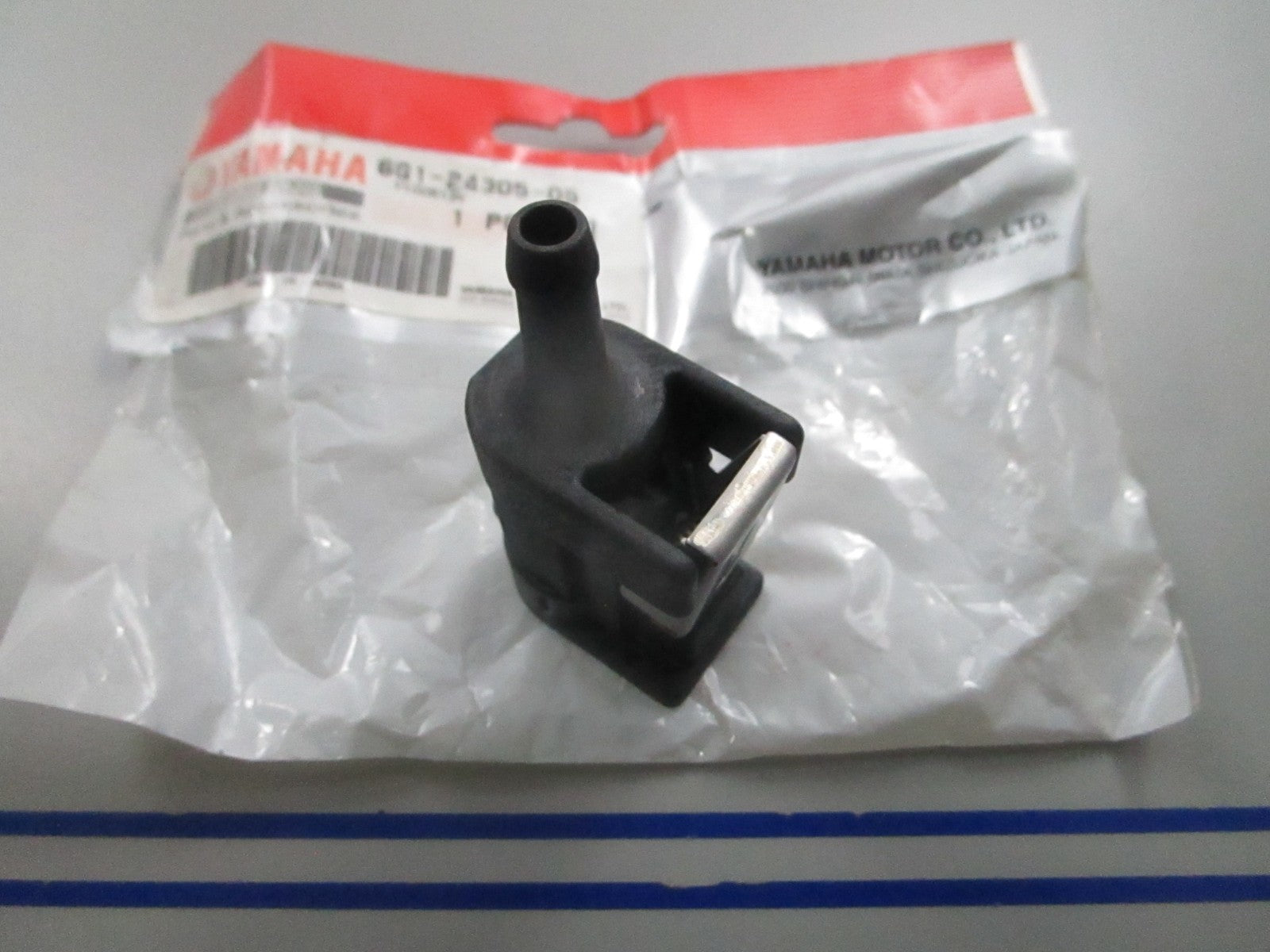 *NEW OEM* 0810 Yamaha Fuel Line Connector 6G1-24305-05-00