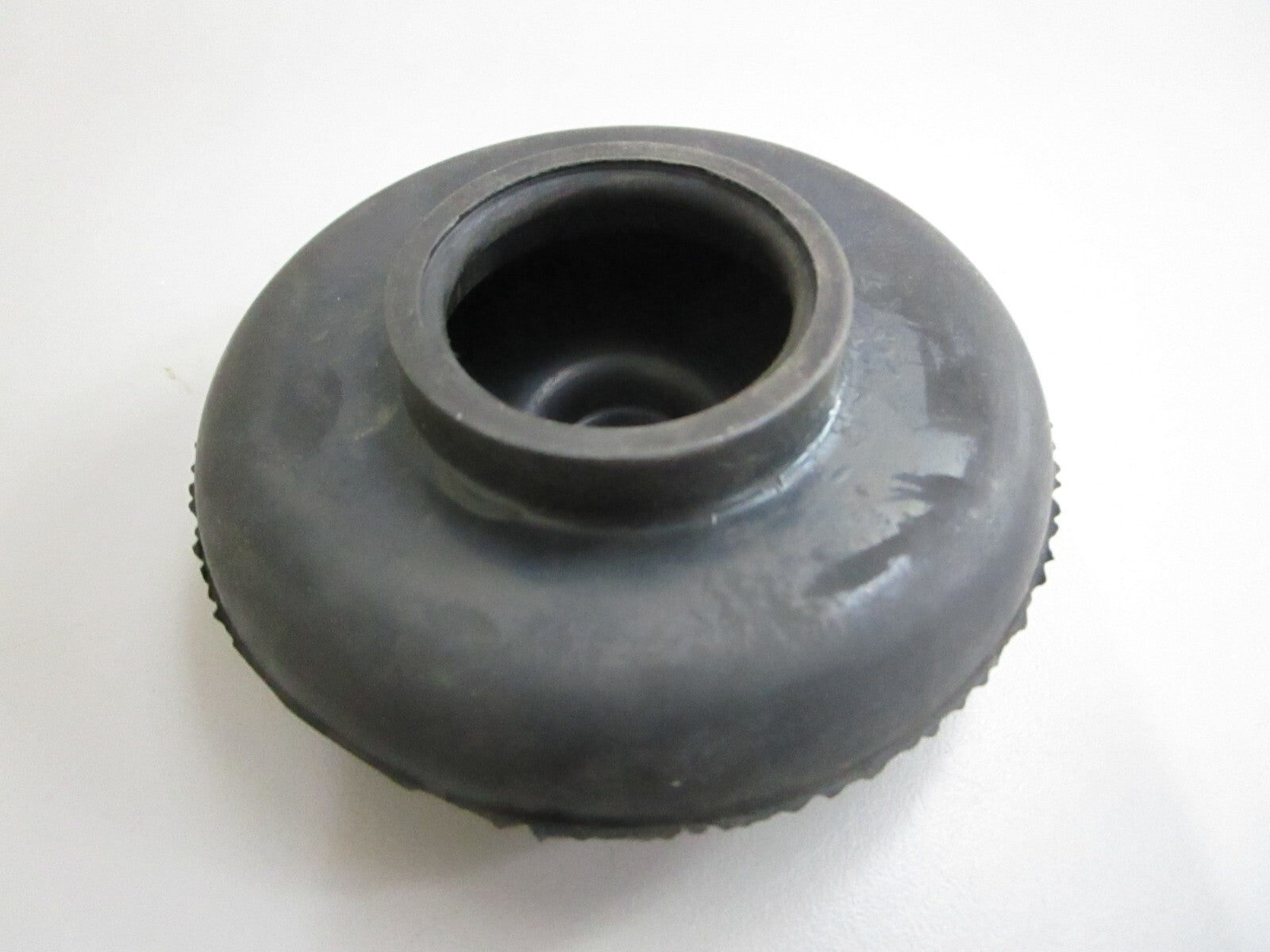 *NEW OEM* 0820 Volvo Penta Bellow 832760