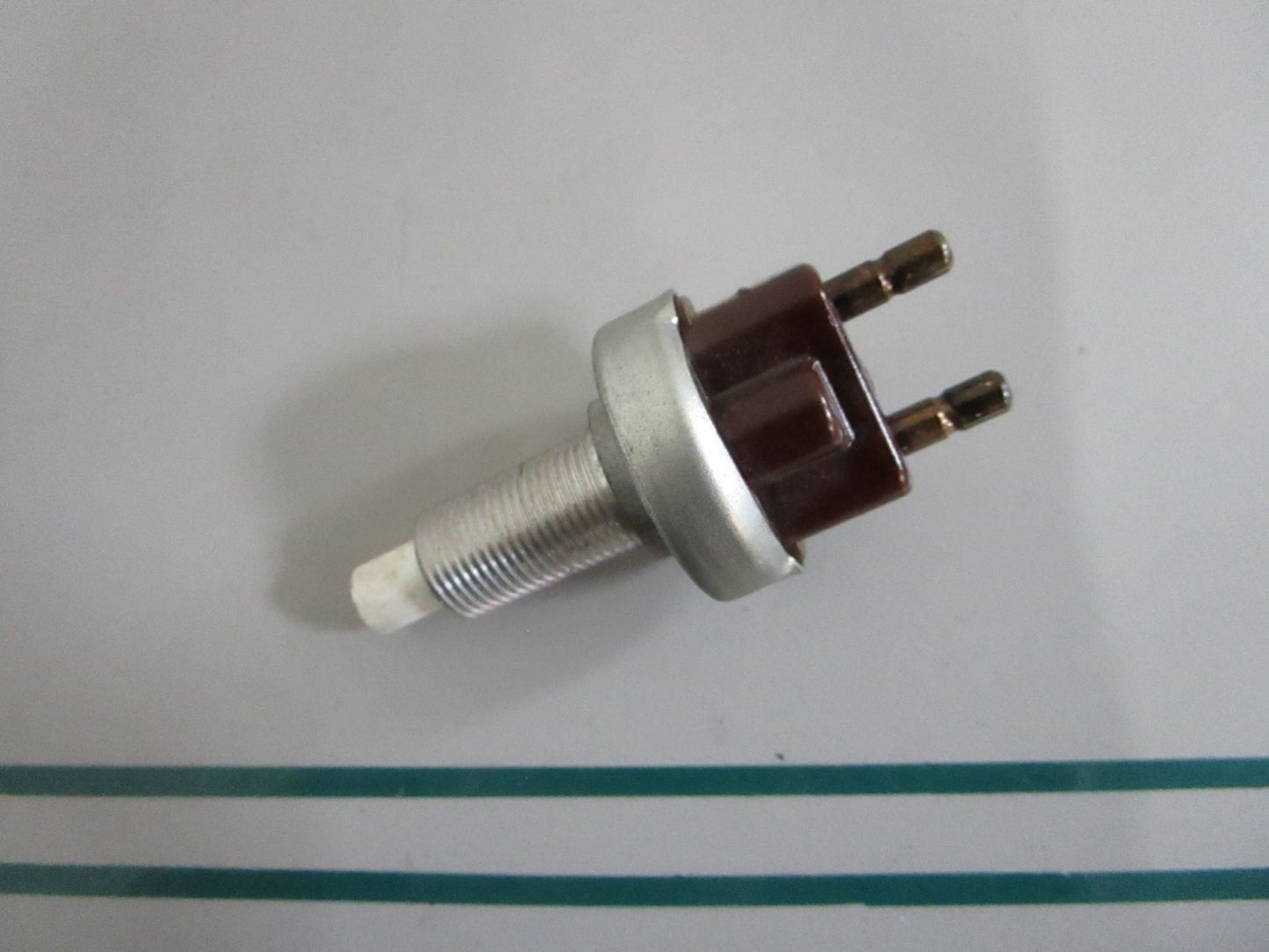 NEW OEM 0005453509 Mercedes-Benz Brake Light Switch 0820