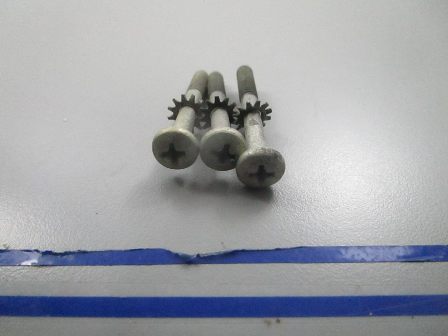 *NEW OEM* (LOT OF 3) 0810 OMC Johnson Evinrude Screw 510286 0510286