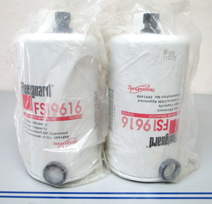 NEW OEM FS19616 Fleetguard Fuel Filter Water Separator (LOT OF 2) 0720