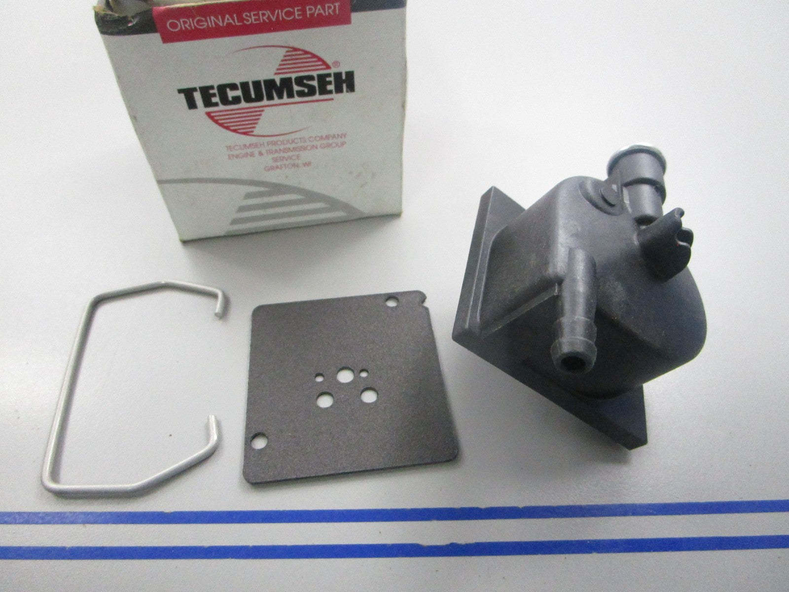 NEW OEM 730638 Tecumseh Float Bowl Kit 0810