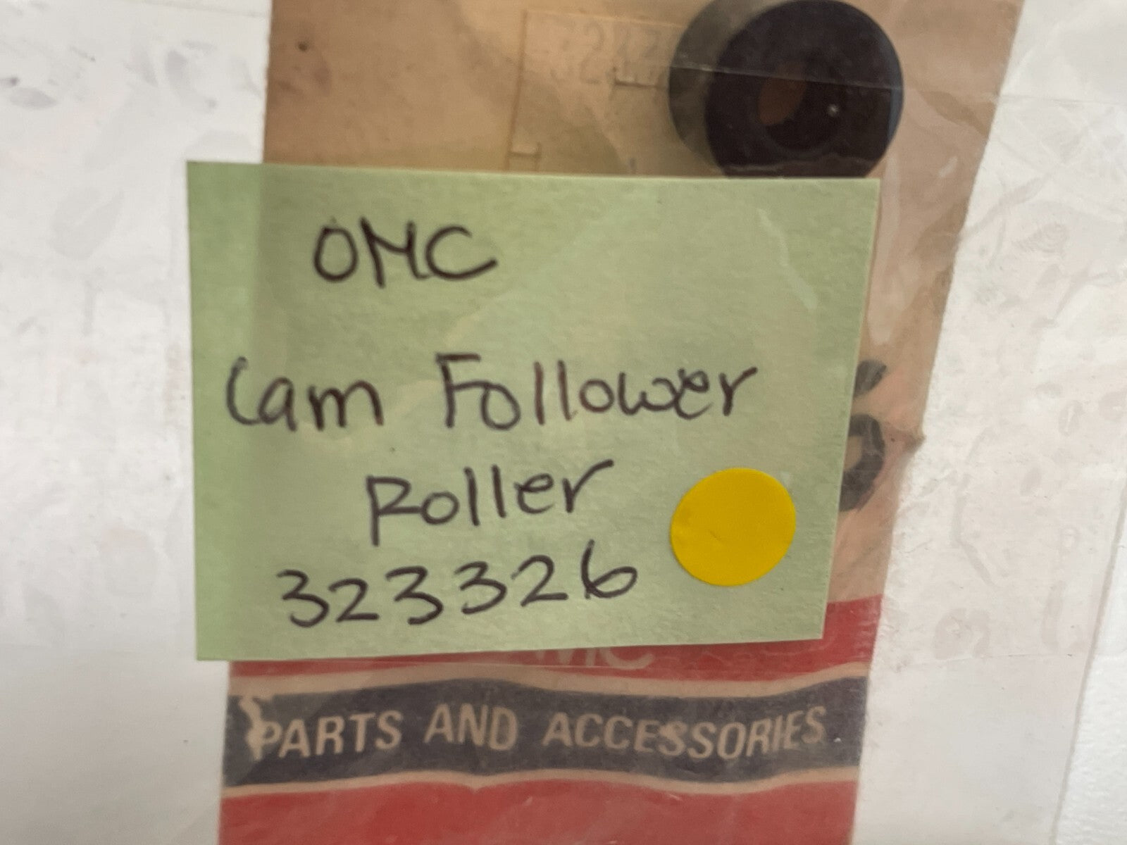 *NEW OEM* 0810 OMC Johnson Evinrude Cam Follower Roller 323326 0323326