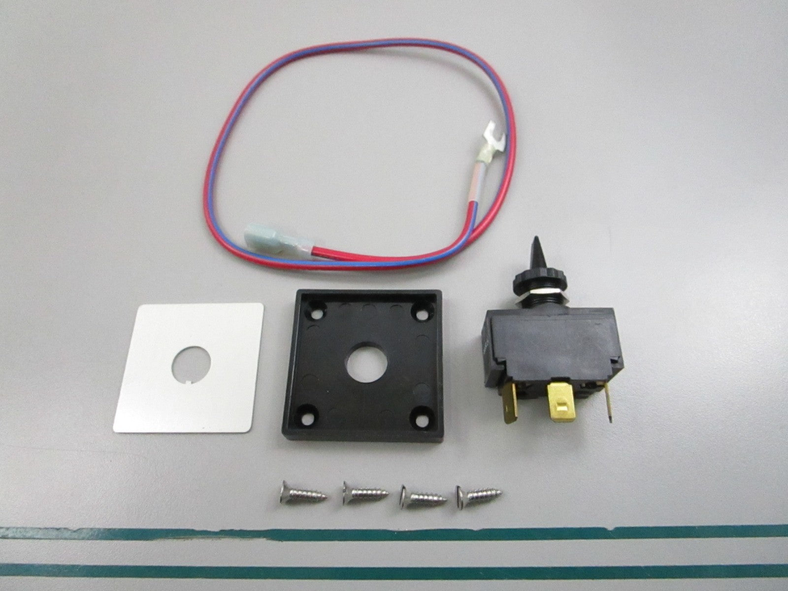 NEW OEM F5H205 Mercury Quicksilver Switch Kit 0810