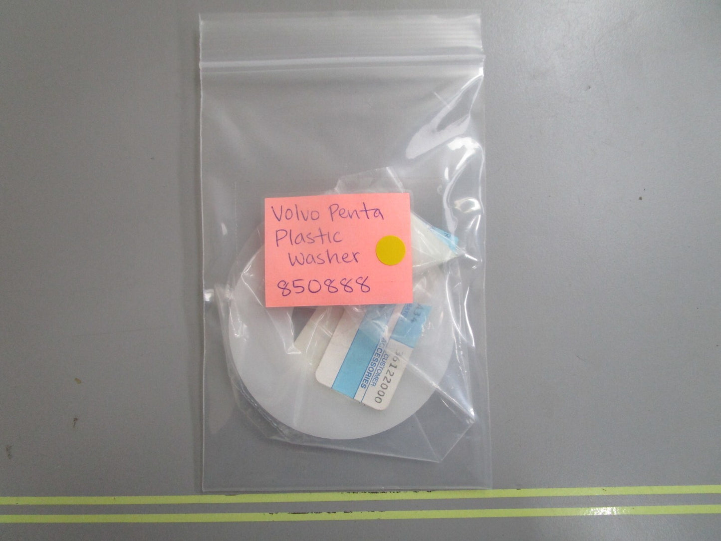 *NEW OEM* 0810 Volvo Penta Plastic Washer 850888