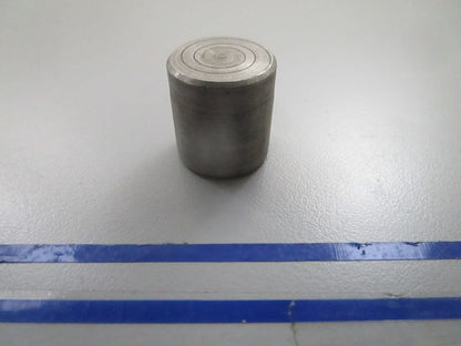 *NEW OEM* 0810 OMC Johnson Evinrude Plug 310964 0310964