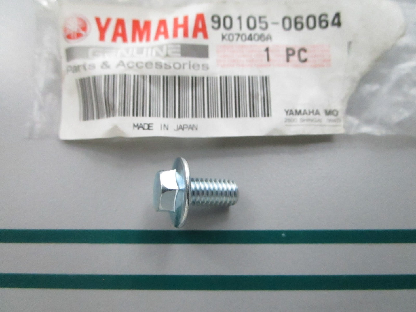 NEW OEM 90105-06064 Yamaha Flange Bolt 0810