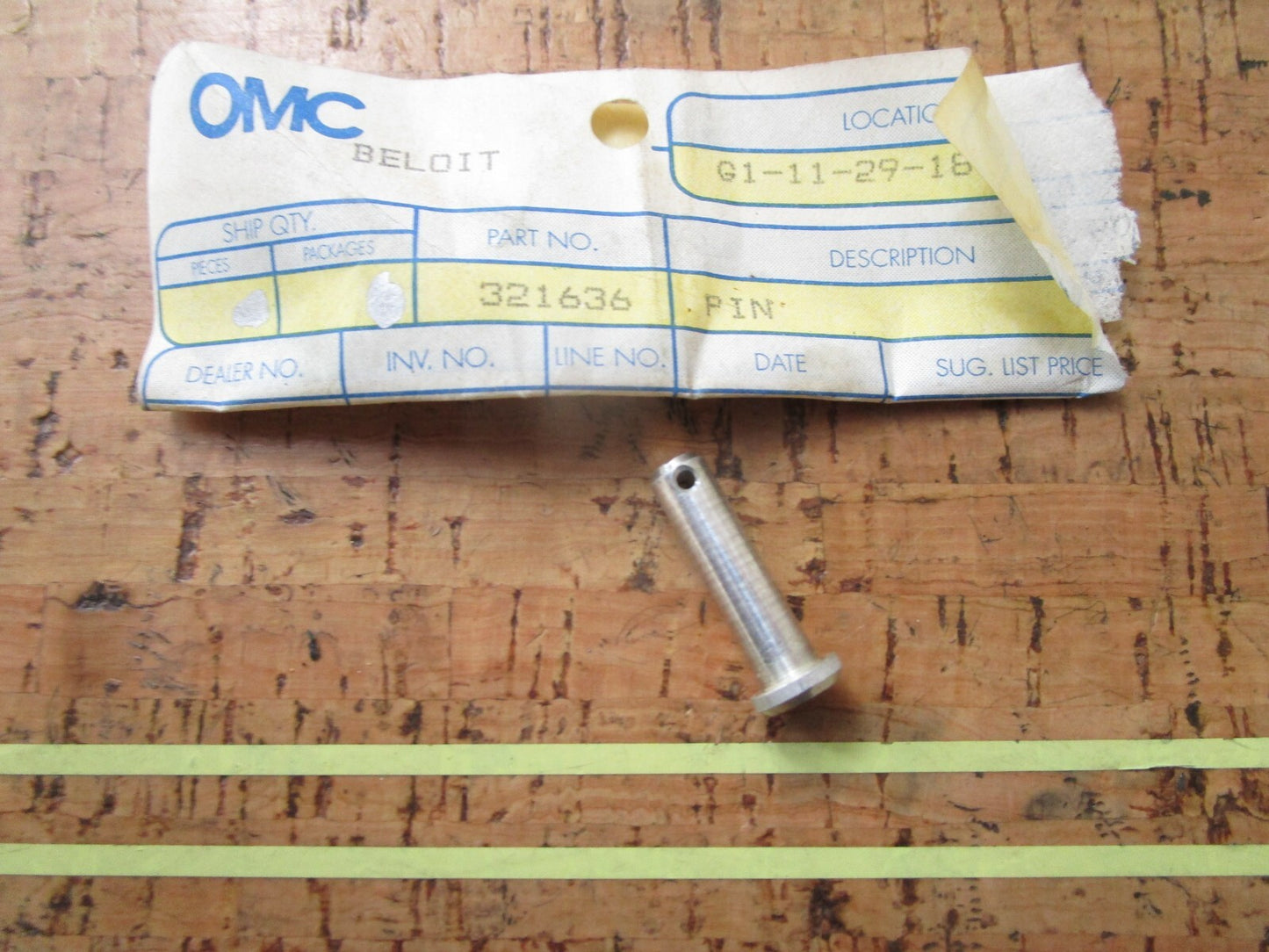 *NEW OEM* 0810 OMC Johnson Evinrude Connector To Guide Pin 321636 0321636