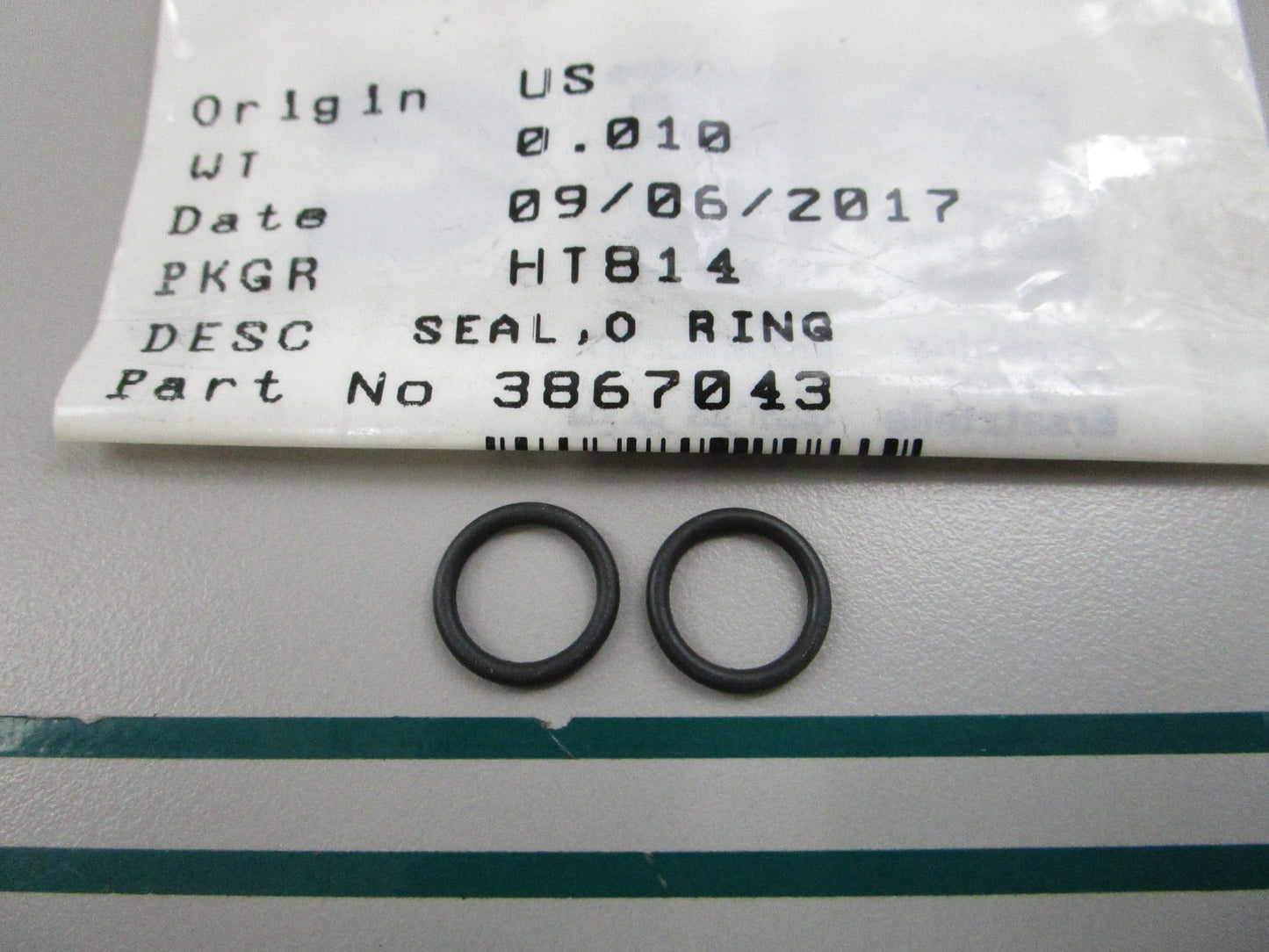 NEW OEM (LOT OF 2) 3867043 Cummins O-Ring Seal 0810