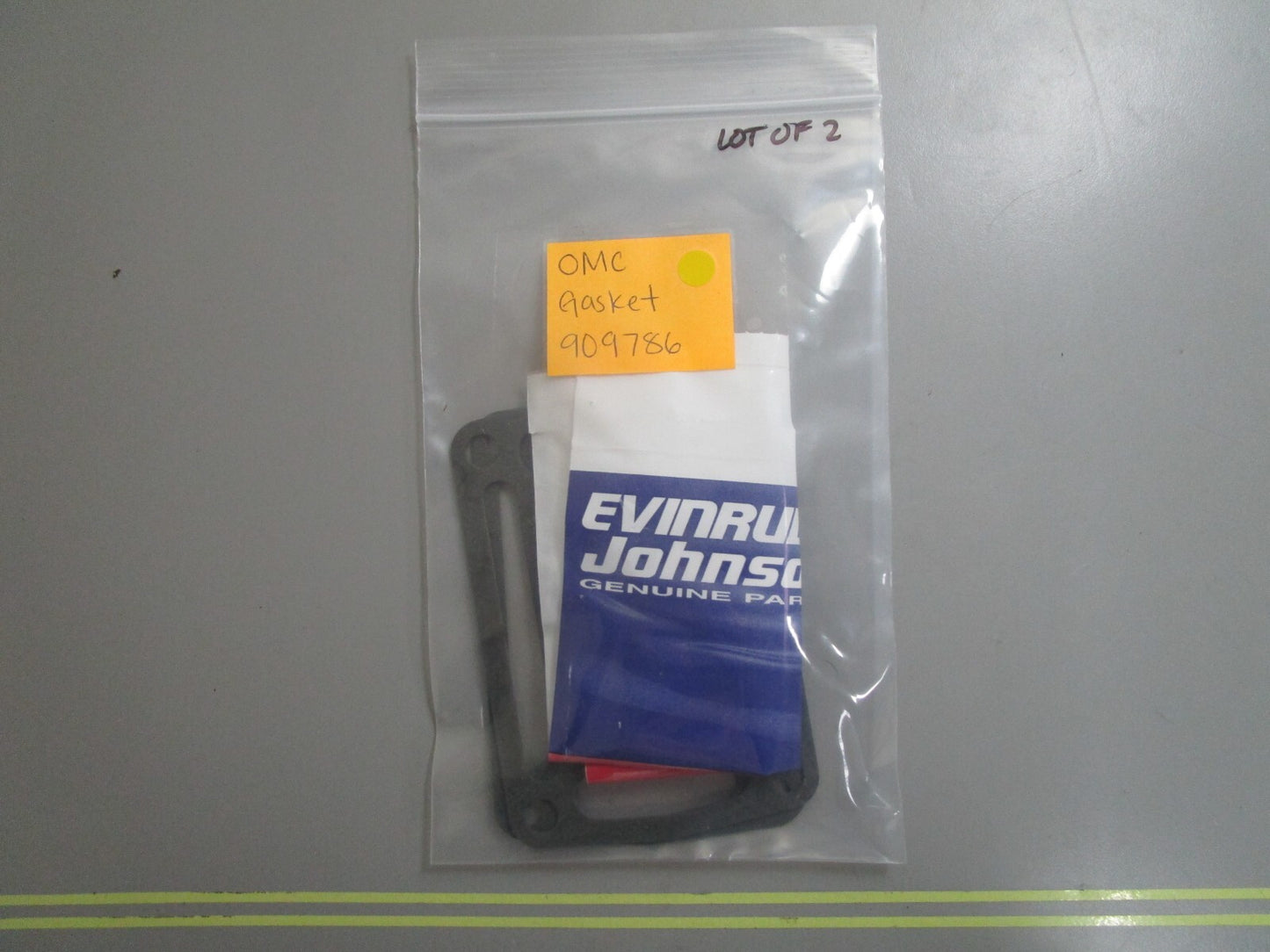 *NEW OEM* (LOT OF 2) 0810 OMC Johnson Evinrude Gasket 909786 0909786