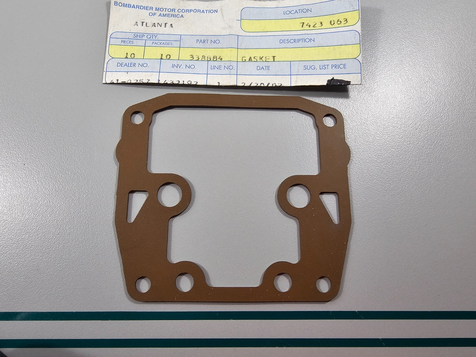 NEW OEM 338884 0338884 OMC Johnson Evinrude Gasket 0810