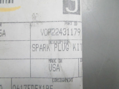 *NEW OEM* 0820 Volvo Penta 6 Spark Plug Kit 22431179